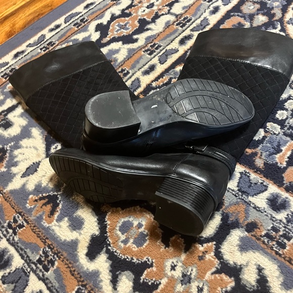 Women’s boots - Picture 2 of 5